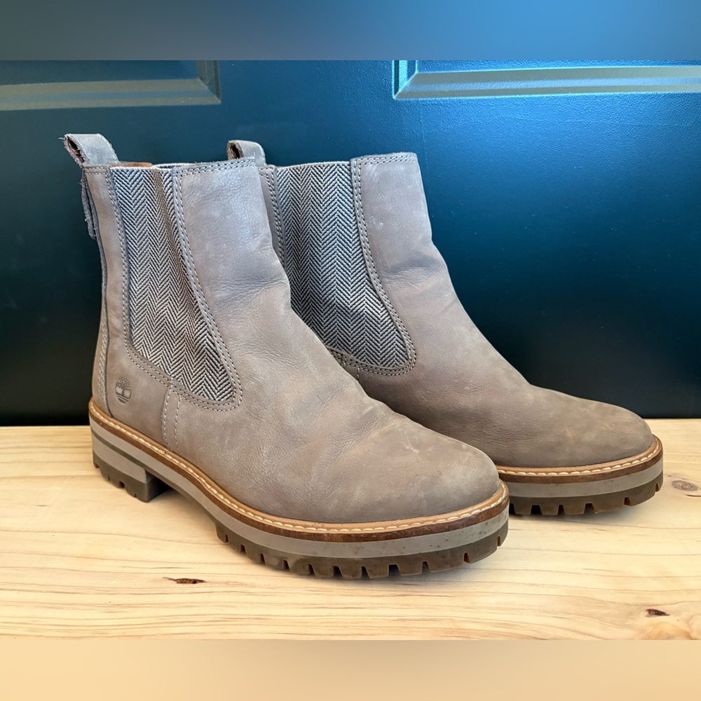 Timberland Tan Leather Chelsea Lug Booties